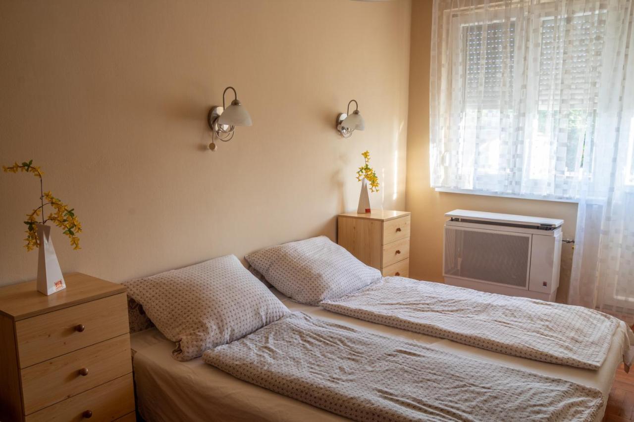 Pavai Apartman Hajdúszoboszló Exteriör bild