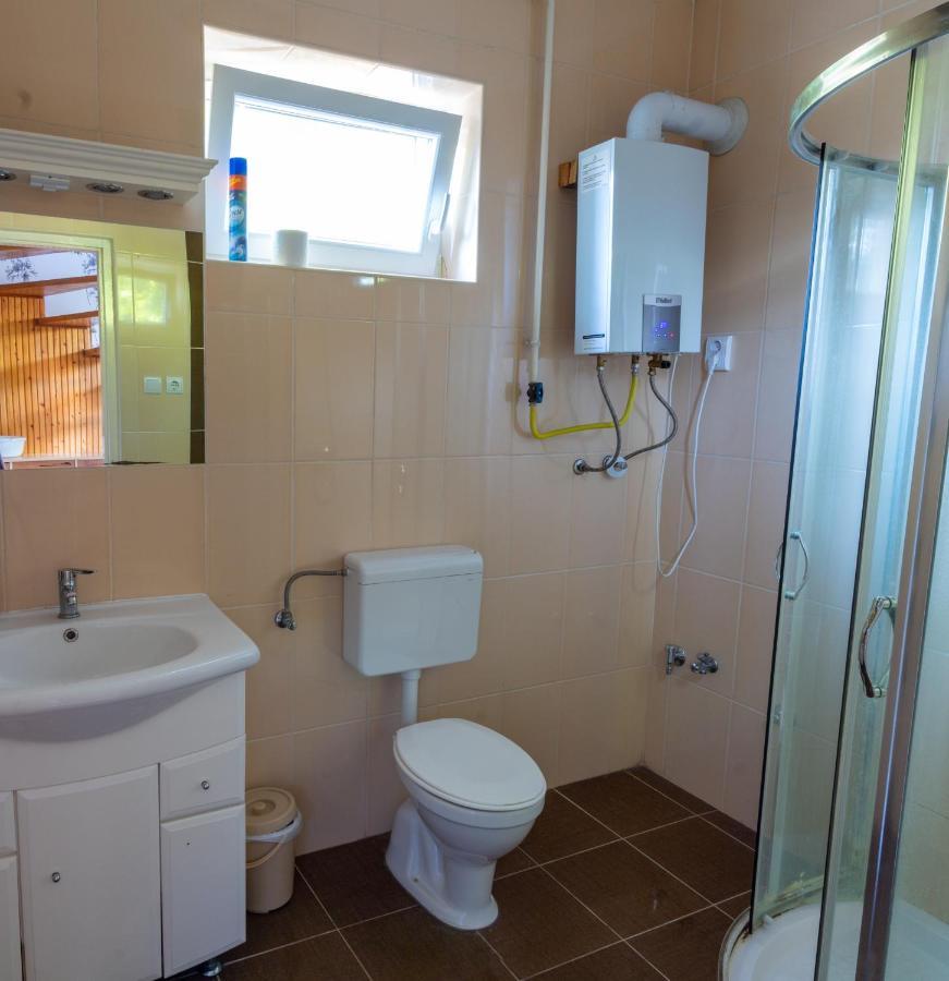 Pavai Apartman Hajdúszoboszló Exteriör bild